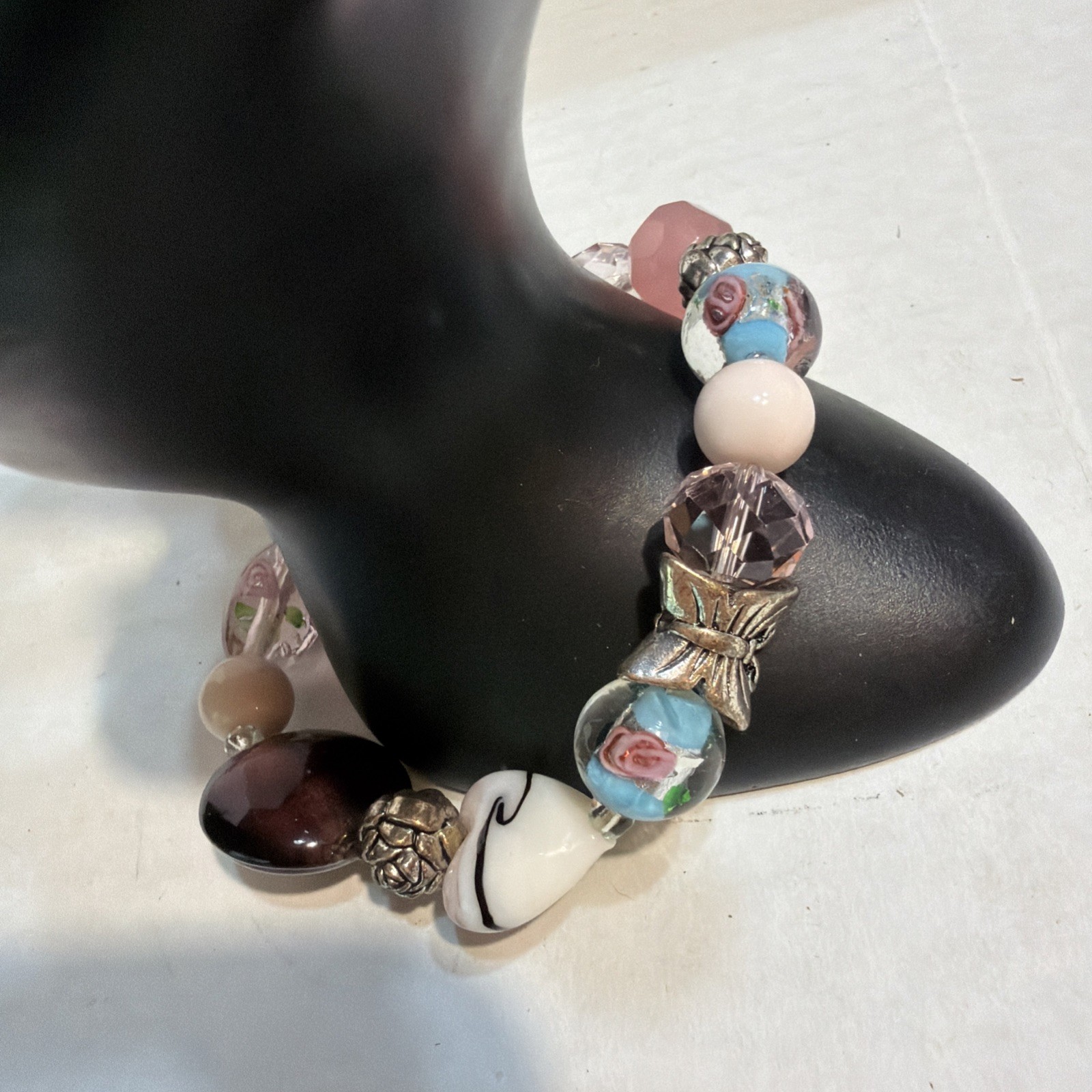 Avon Beaded Chic Bracelet In Box Free Ship 2D