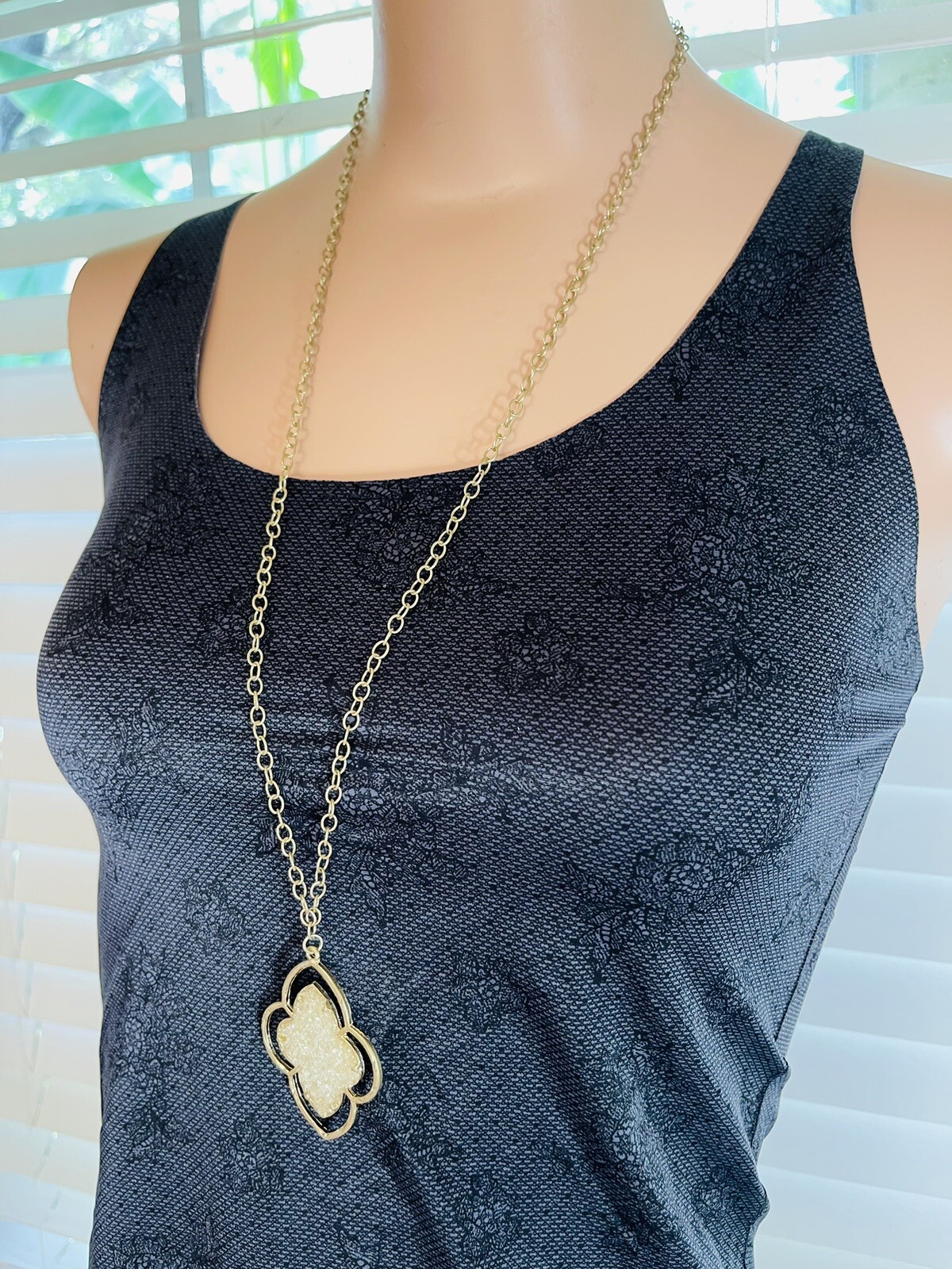 Four Leaf Clover Pendant 17-in Drop Crushed Gemstone Metal NEW Canvas Necklace