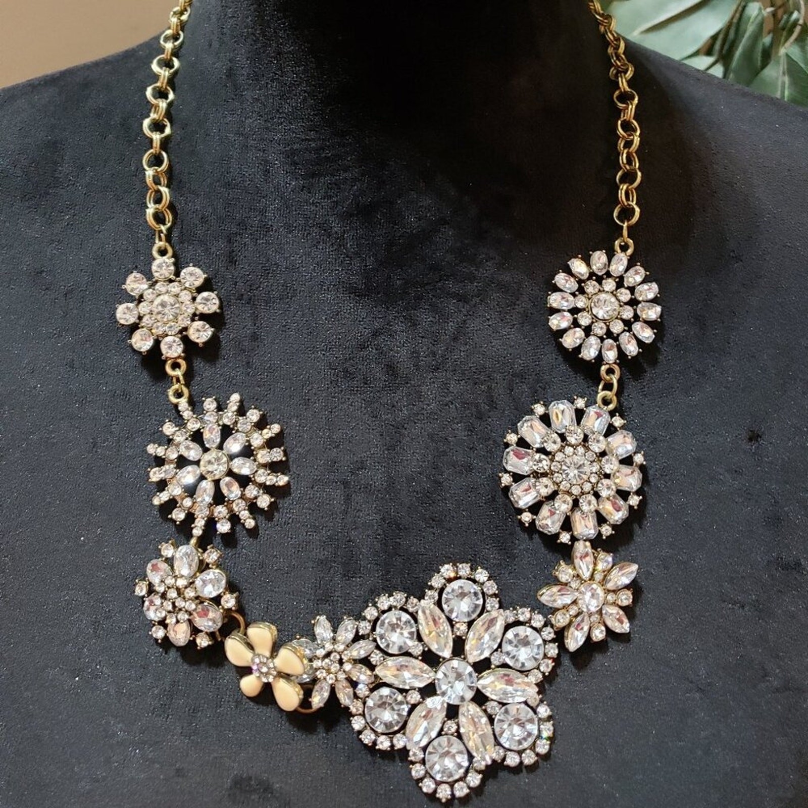 Women’s Gold Plated Crystal Floral Rhinestone Statement Necklace with Lobster