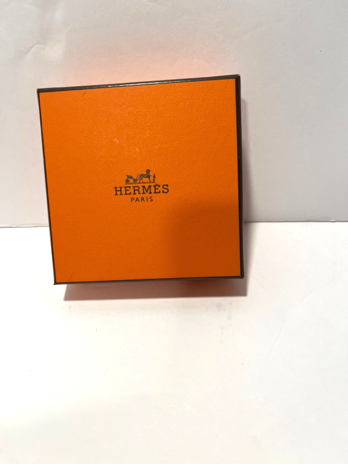 100% Authentic Hermes O’Kelly Earrings – NWT, Hermes Box