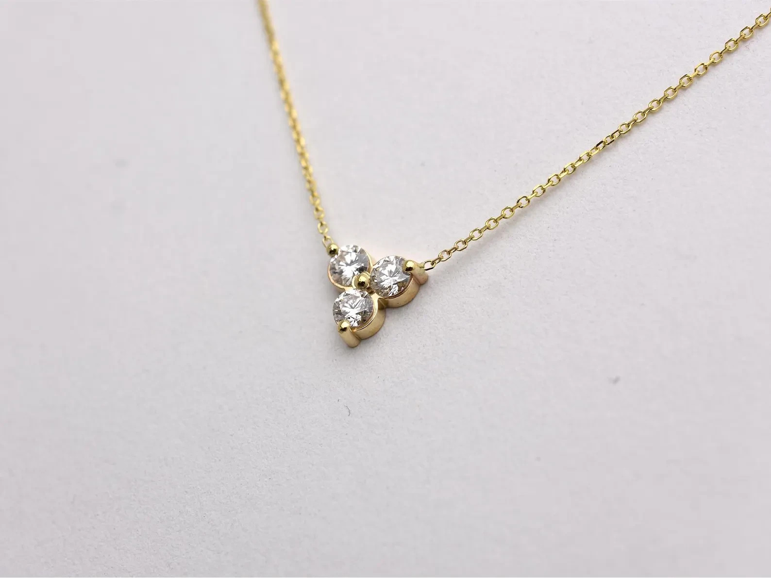Lab Grown 1.00 Ct Round EF VS Diamond Flower Cluster Necklace in 14K Yellow Gold