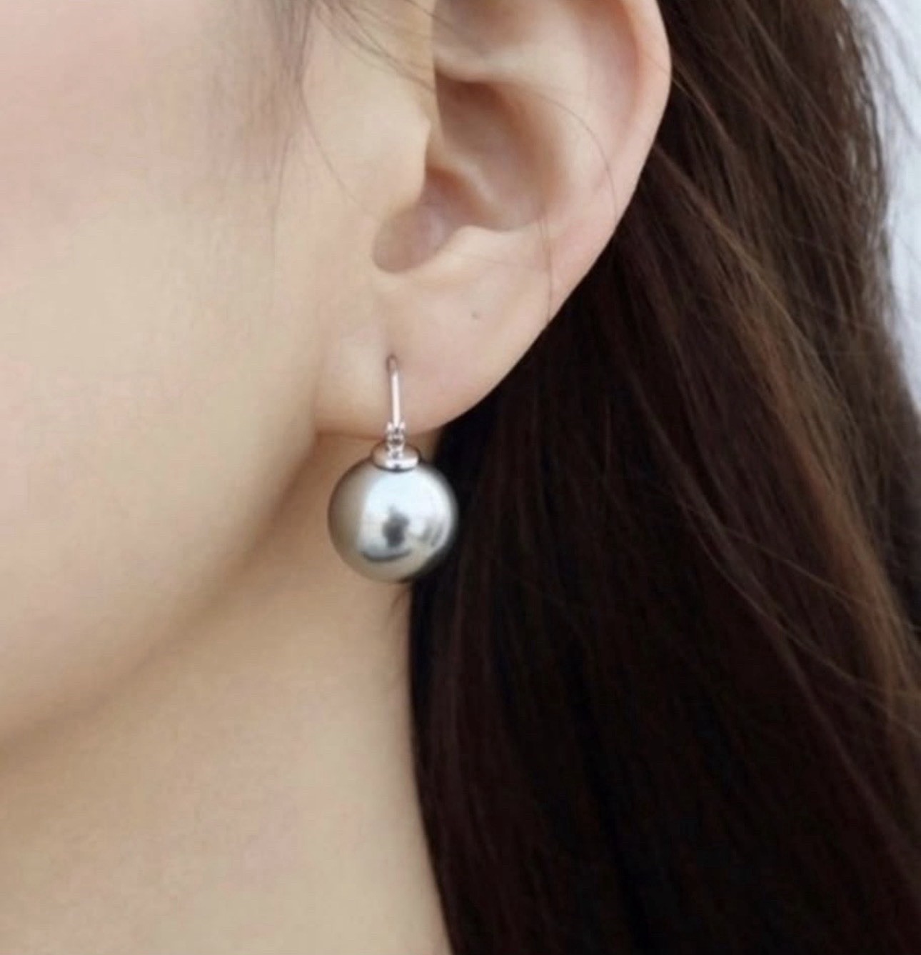 Women’s Beautiful Silver Pearl Earrings Gift