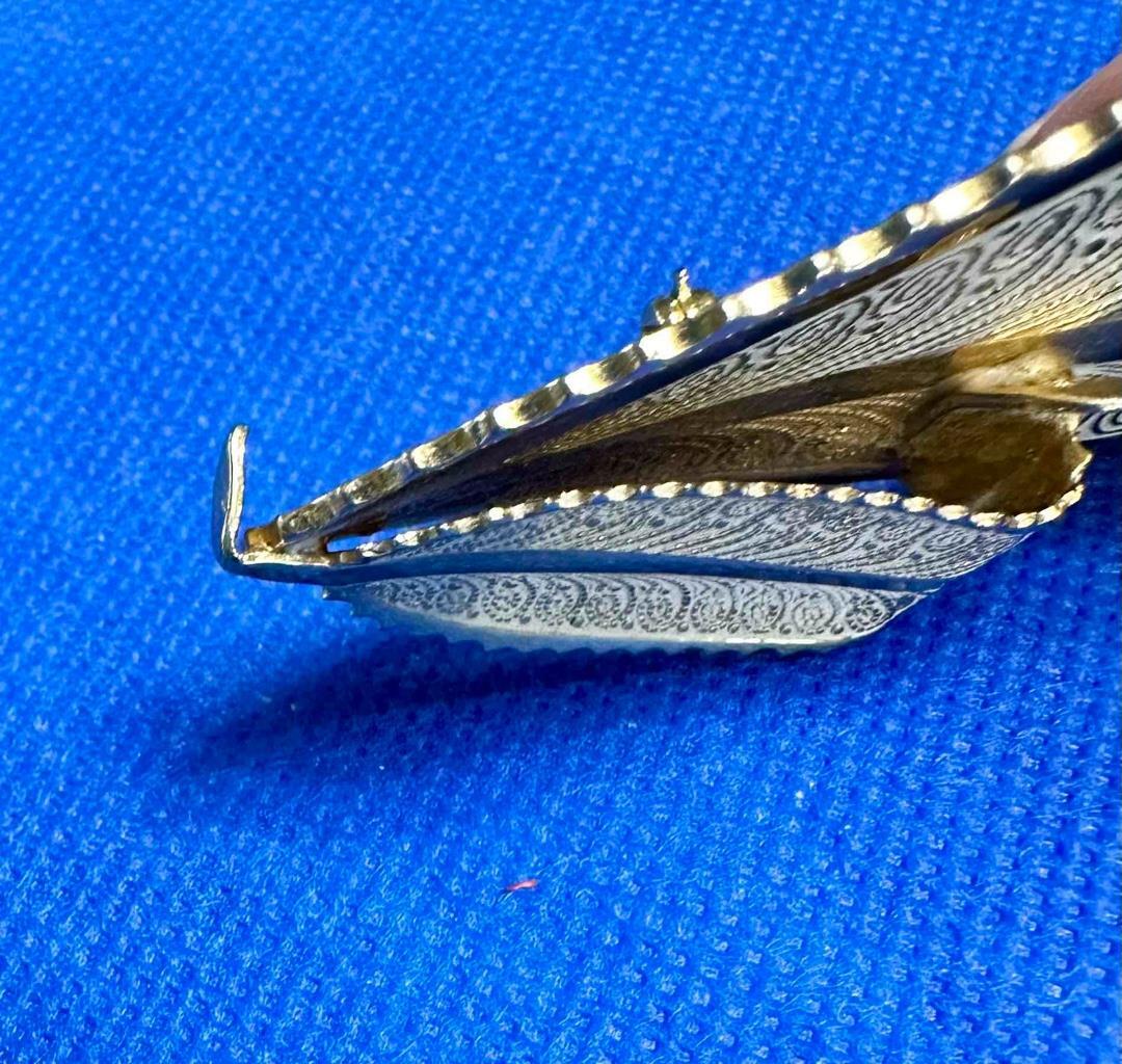 Vntg 3 Piece Gold Tone & Enamel Hinged Bracelet, Brooch & Clip On Earrings Set