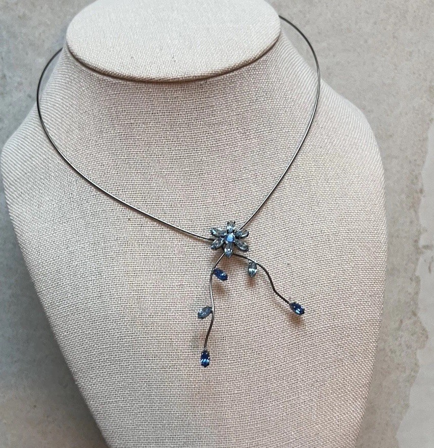 Beautiful Blue Prong Set Rhinestone Slip On Wired Collar Necklace Dark Gray H3