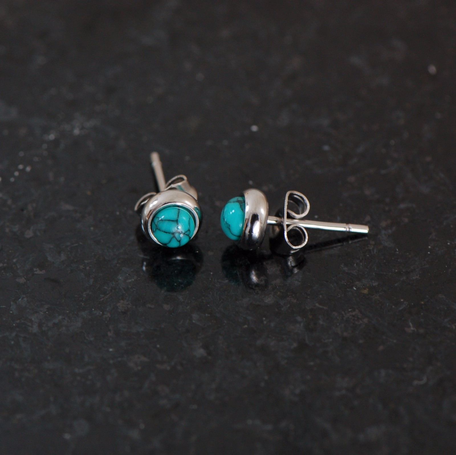 1 Pair Bezeled 6 mm Semi Precious Turquoise Stone 316L Surgical Steel Earrings