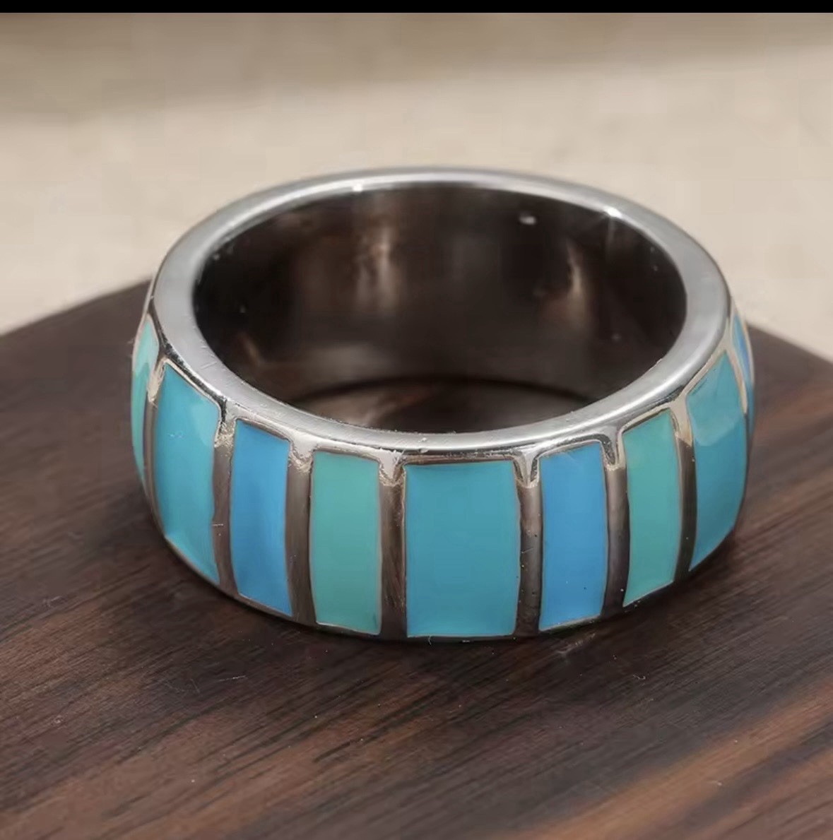 Vintage Silver Toned Metal Hand Carving Enamel Women’s Ring
