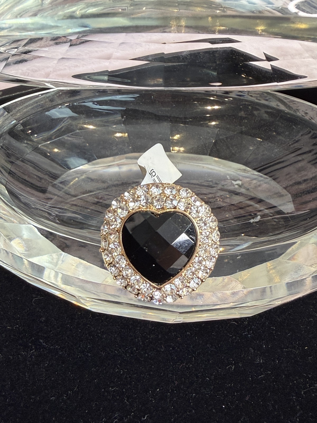 Gold Tone Statement Cocktail Ring Black Heart Stone Crystal Rhinestone Halo