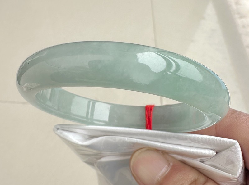 Natural Light Green Grade A Jadeite Bangle Bracelet Authentic Burmese Jade 56mm