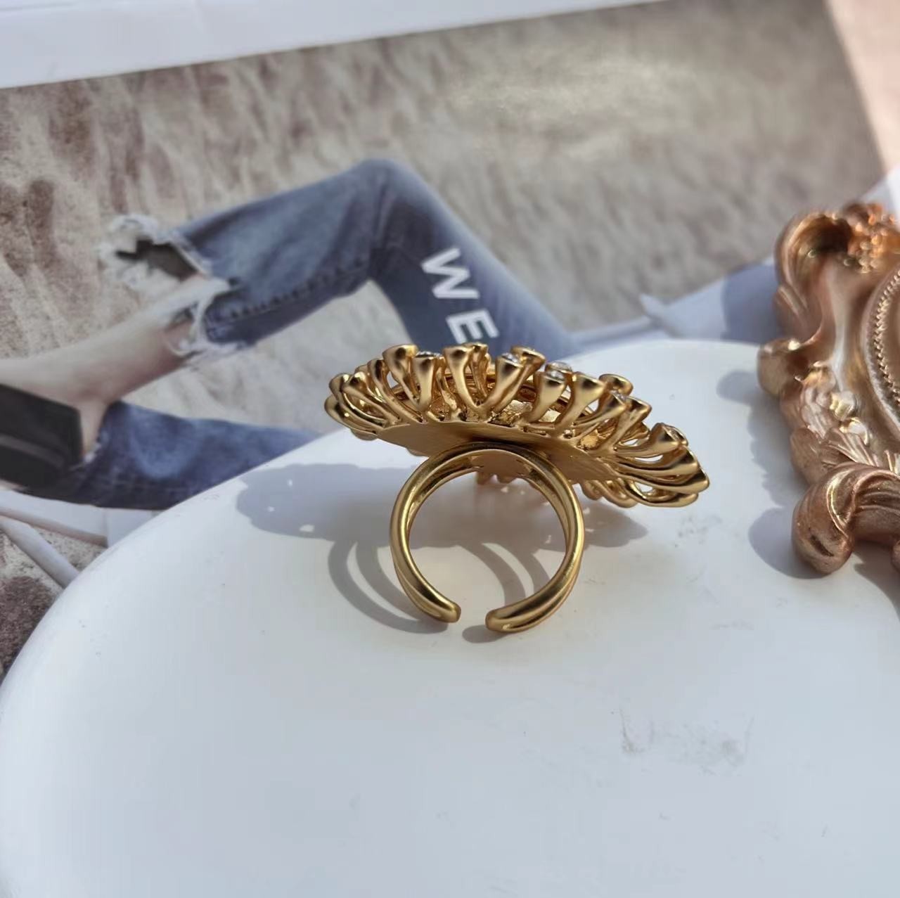Super High Quality Schiaparelli Mouth Rhinestone Opening Gold Ring Lover Gift