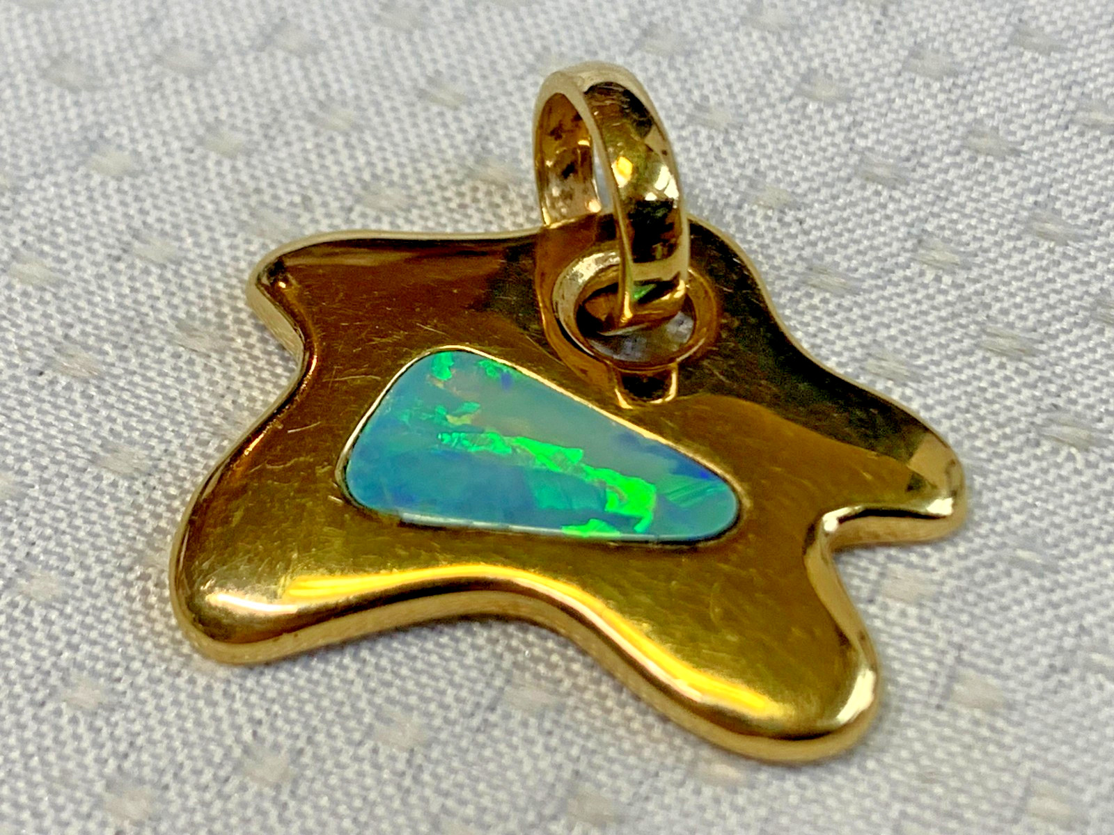 14K Yellow Gold Star Pendant 4.66g Fine Jewelry Abstract Opal Look Charm *READ*