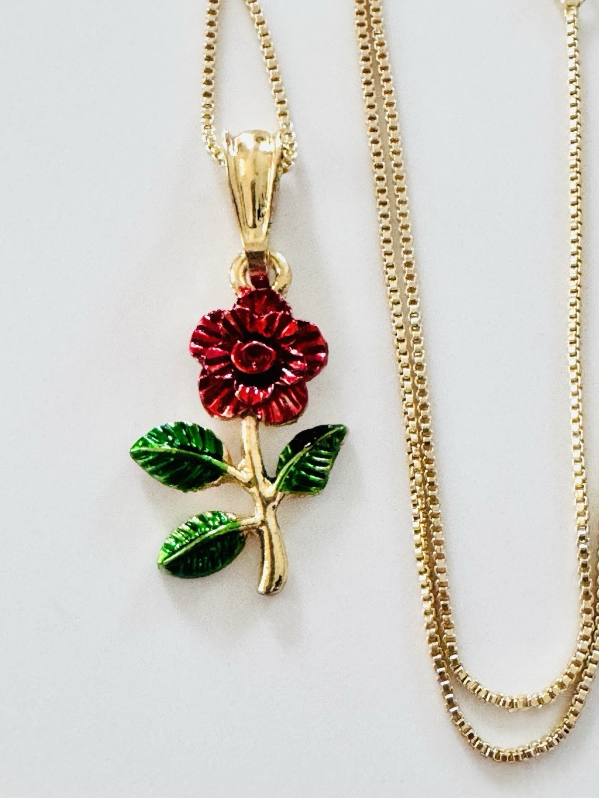 14K Gold Plated red Flower Charm Pendant Necklace Box Chain Lobster Clasp