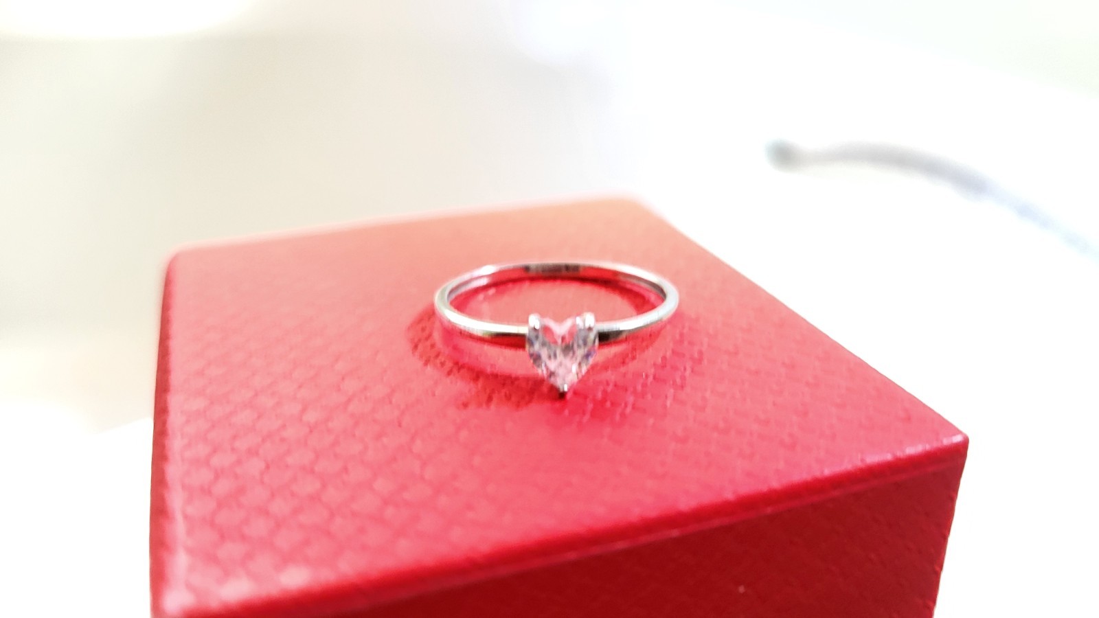 Woman’s 925 Sterling Silver Heart Cubic Zirconia Ring Size 5 US