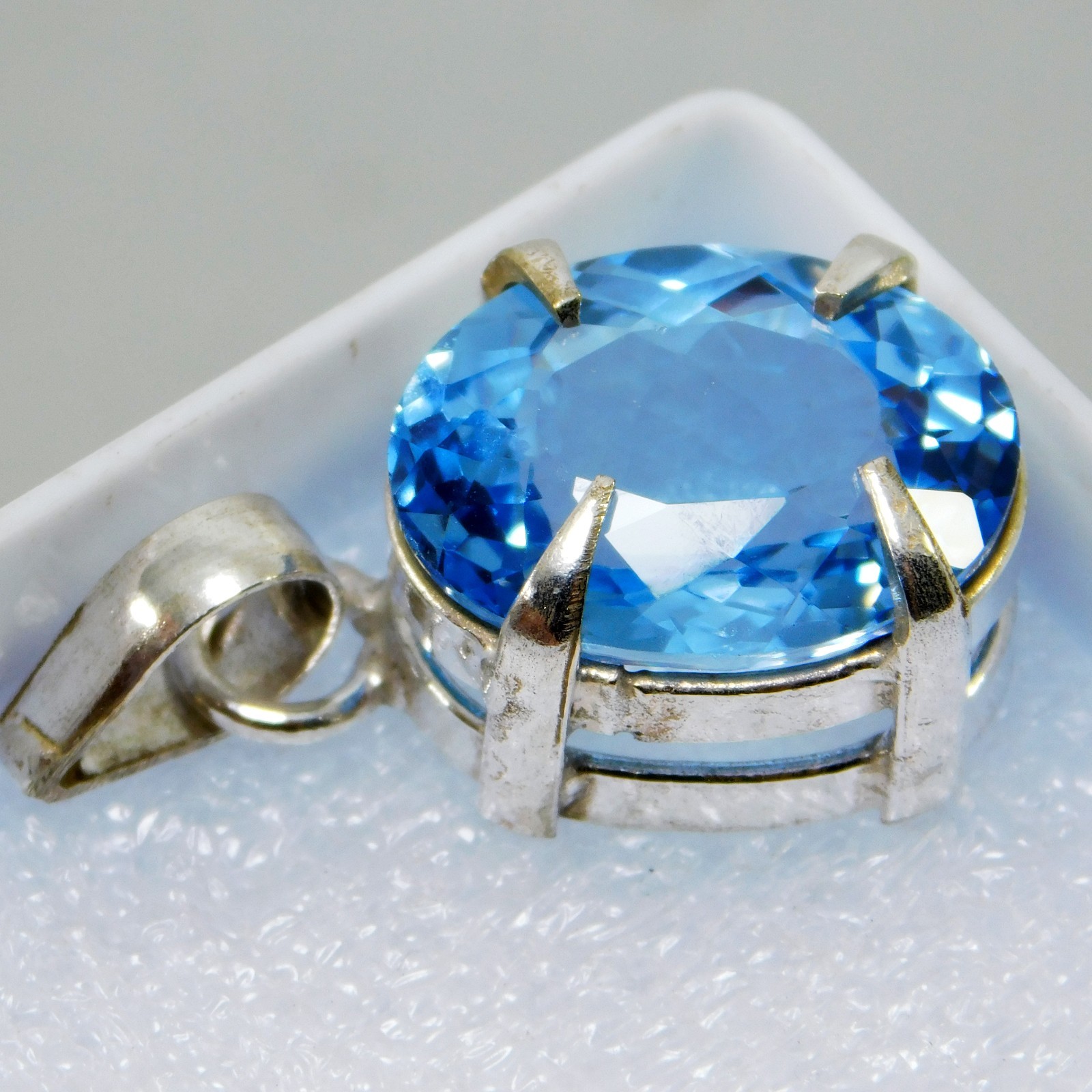 Natural 32.50 CT Certified Blue Sapphire Loose Gemstone Pendant 925 Solid Silver