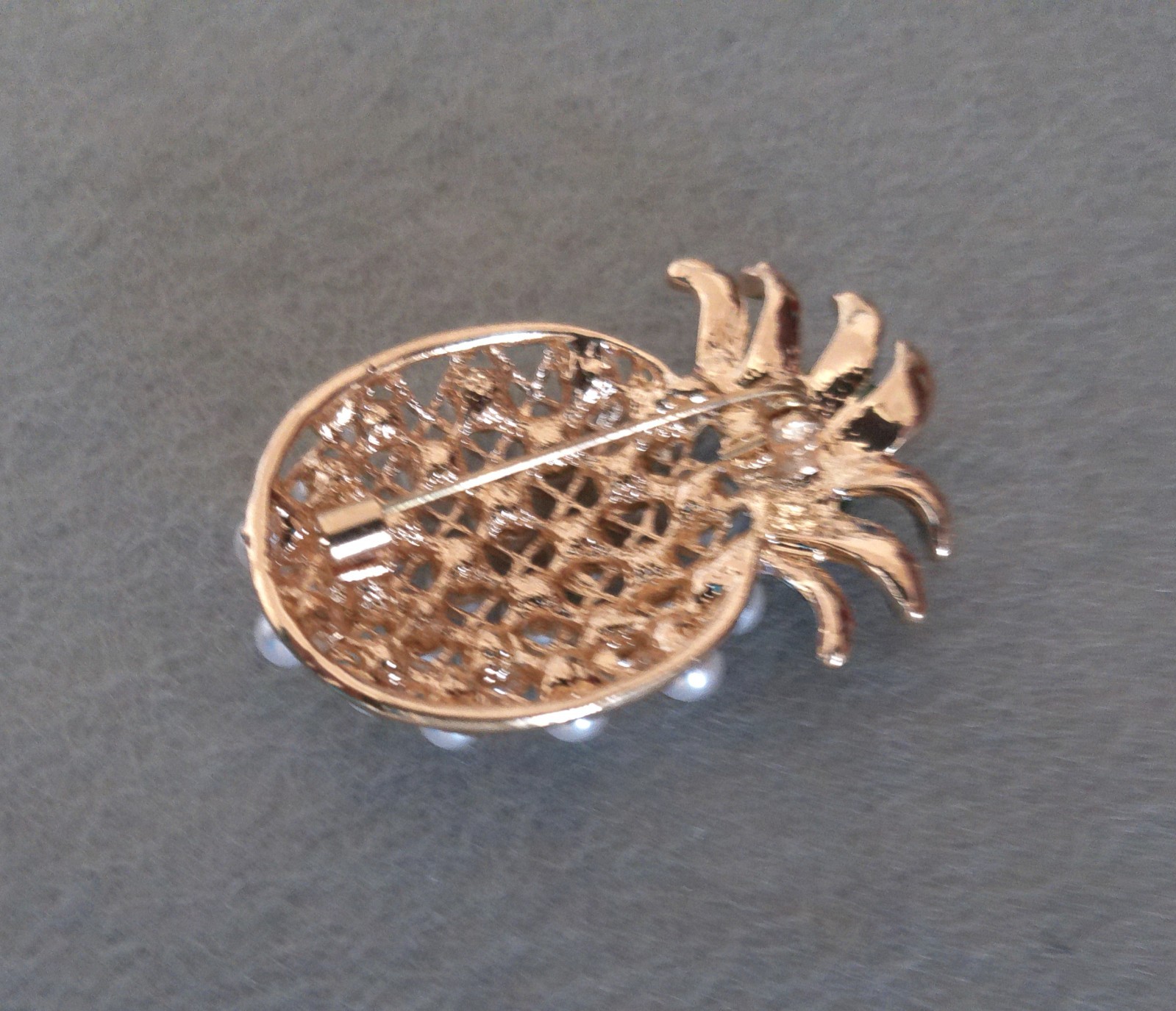 New Faux Pearl Detailed w/ Green Enamel Top Pineapple Pin Brooch All Occasions!