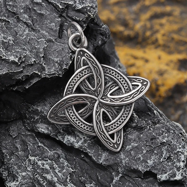1pc Irish Celtic Knot Amulet Necklace Silver Witch Pendant Lucky Jewelry Gift