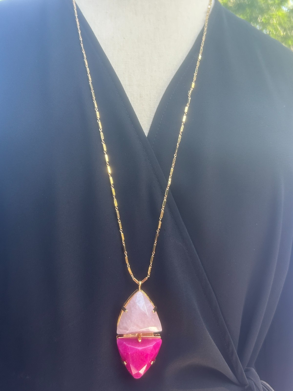 PREMIER DESIGNS GEOMETRIC SPLIT TRIANGLE PENDANT NECKLACE TONE MAGENTA PINK WHIT