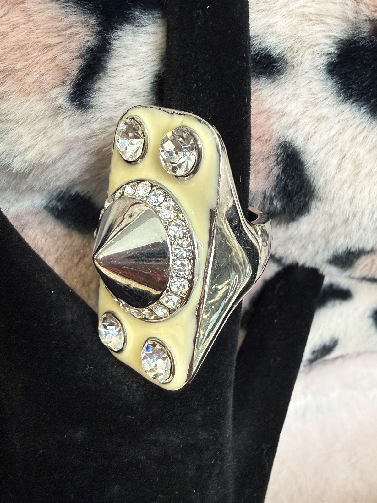 Silver Tone Cocktail Ring Cream Enamel Clear Rhinestone Spike Statement Womens