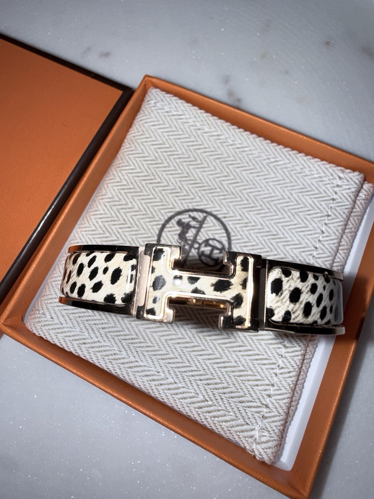 NEW Hermes Clic H Clic H Jubatus Cheetah bracelet Bangle GM Size Rose Gold Hw