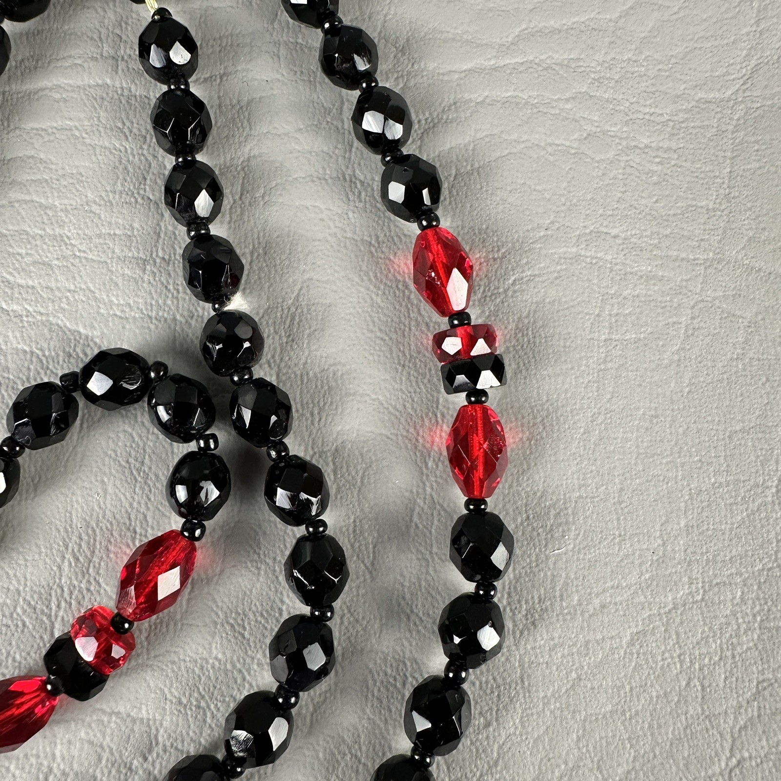 Vintage Bead Necklace Black Red Art Deco Style Long Acrylic 30″