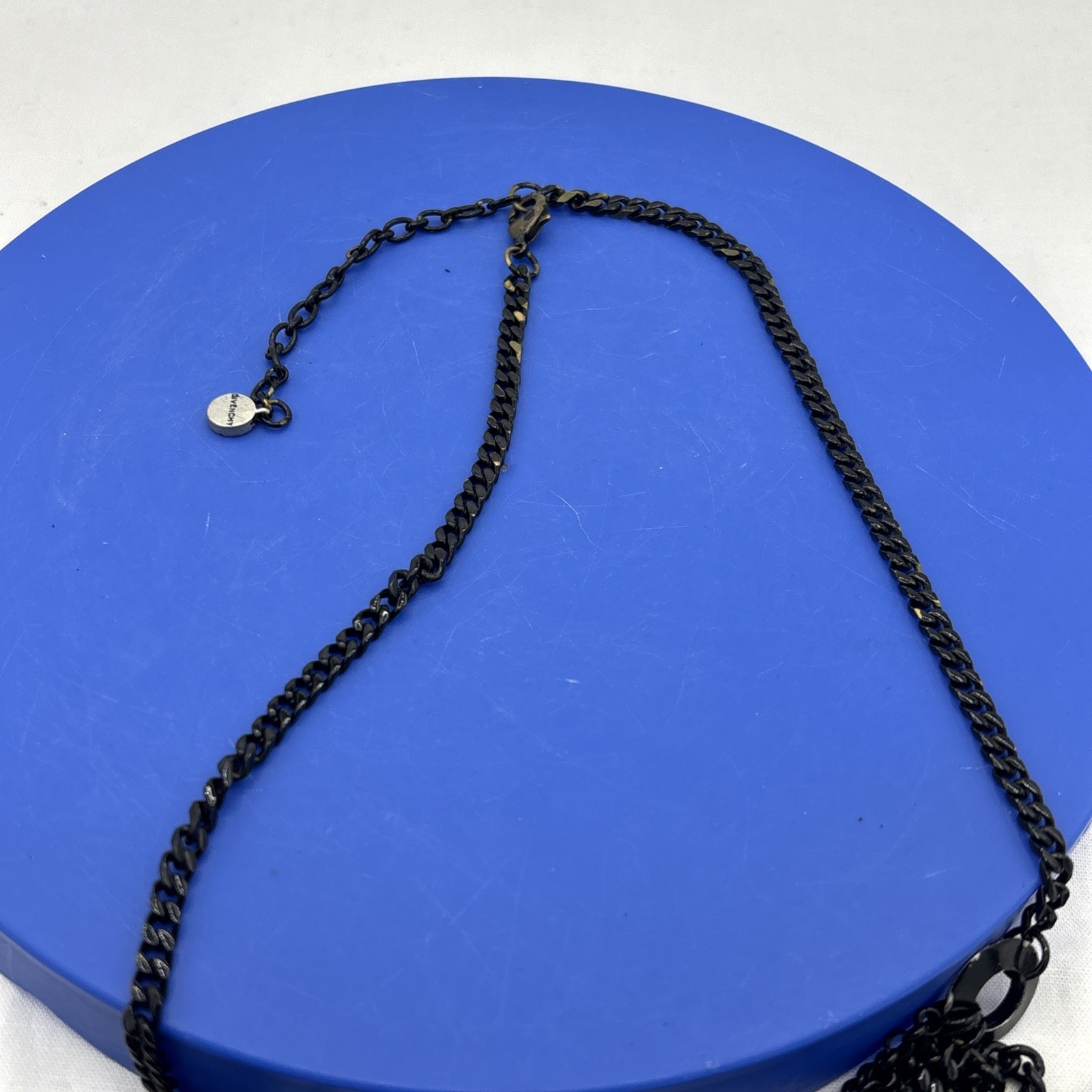 Givenchy Black Layered Chain Charm Necklace 26” Key Horseshoe Arrow Star Y2K