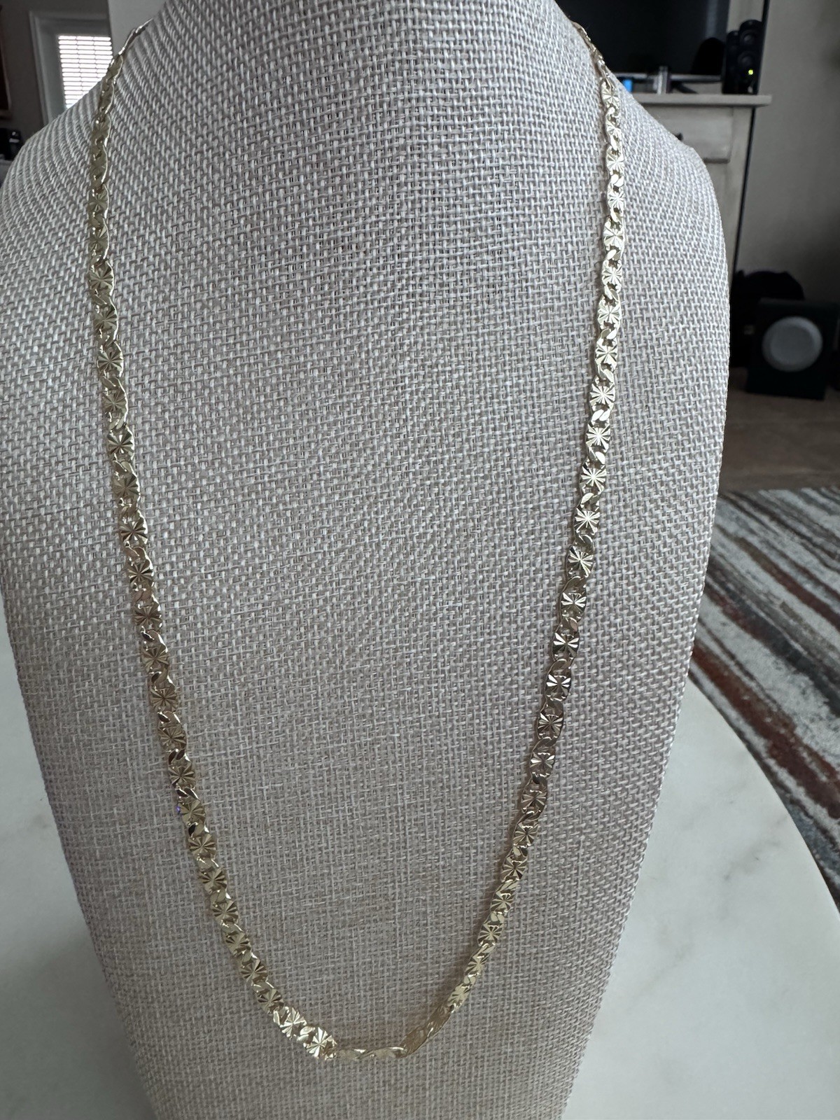 Valentino Chain Link Necklace Beautiful Gold Toned 23.5 Inches