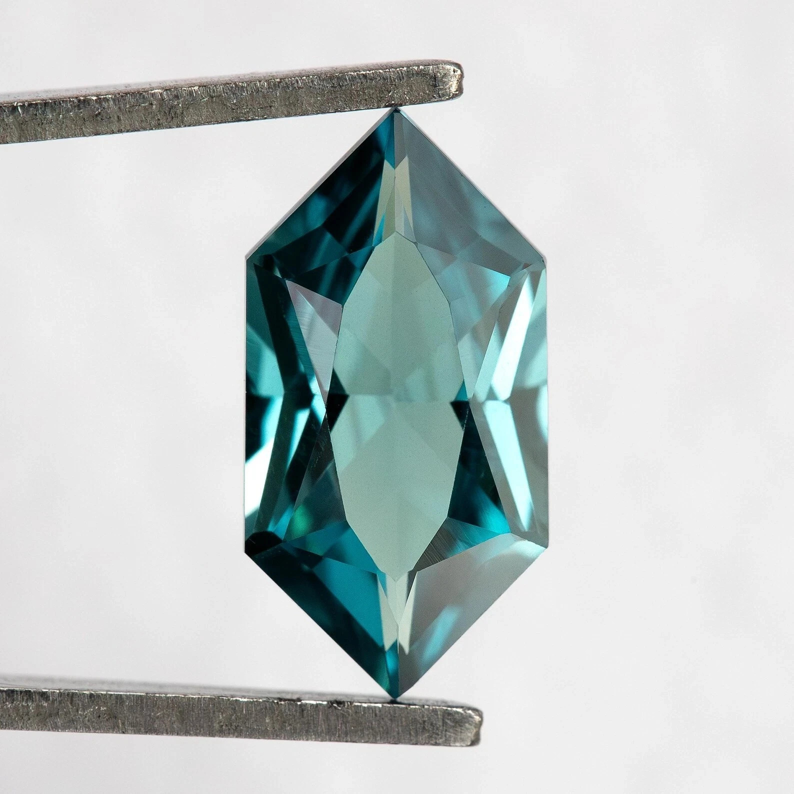 9.25Ct Certified Natural Paraiba Tourmaline Neon Blue Fancy Cut Loose Gemstone