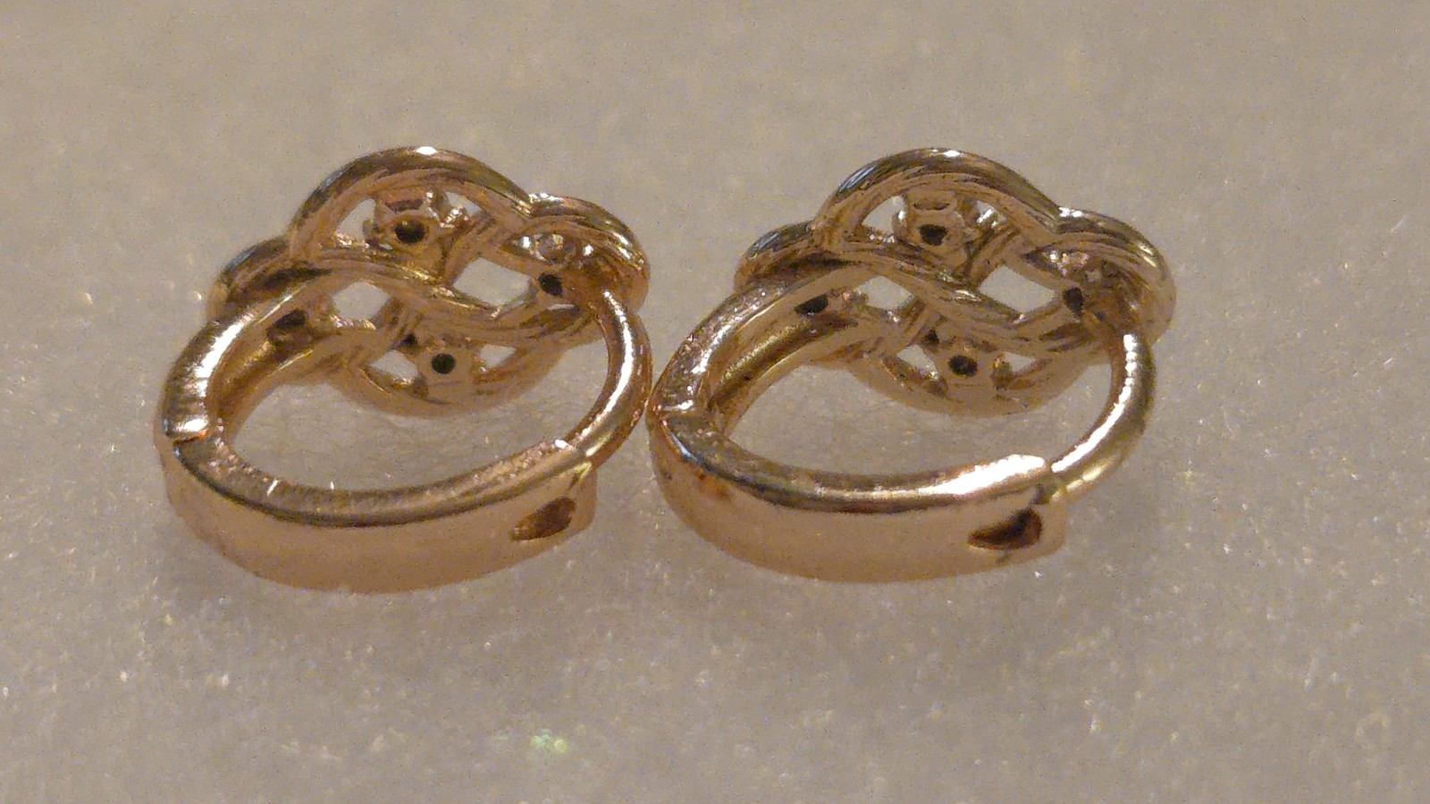 Celtic Knot 10mm Pierced Gold toned mini Colored (red, green, blue & pink)…