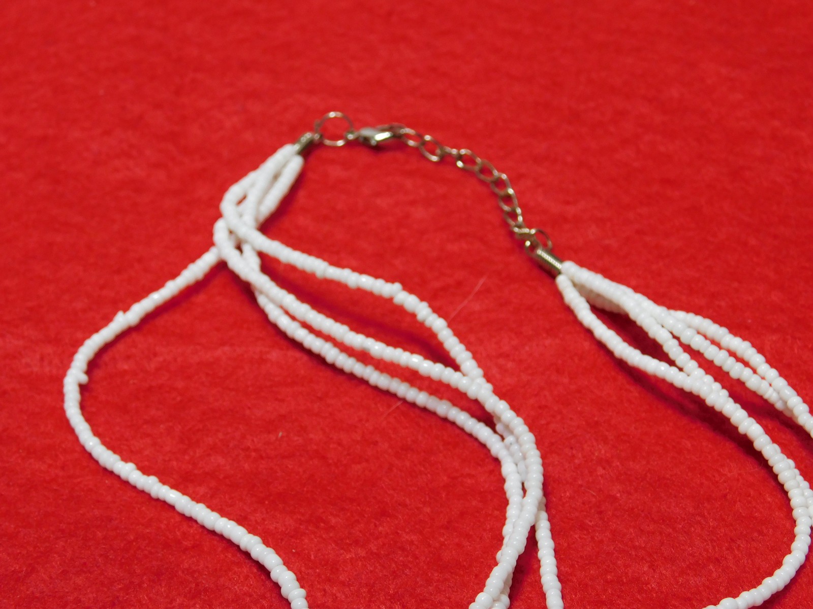2.5″ Mother of Pearl Painted Pendant Necklace in Very Good Condition