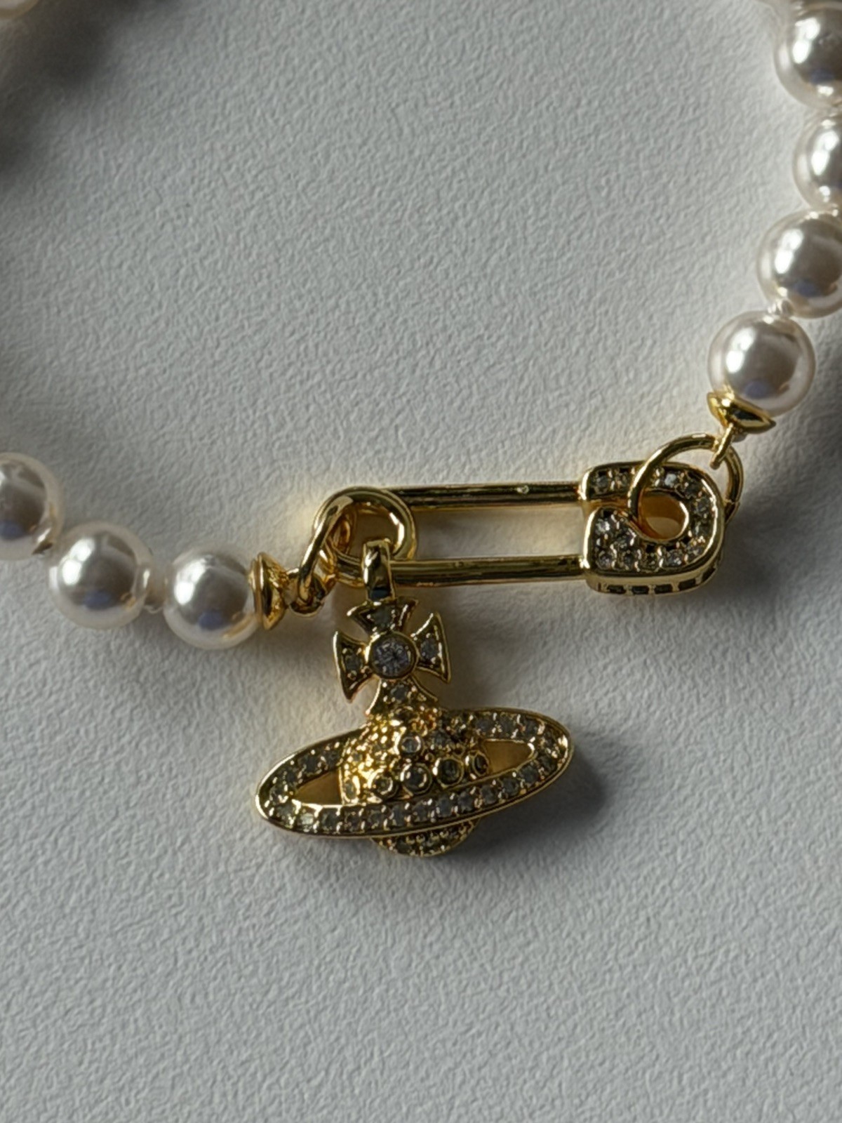 VW Lucrece Pearl Bracelet – Gold