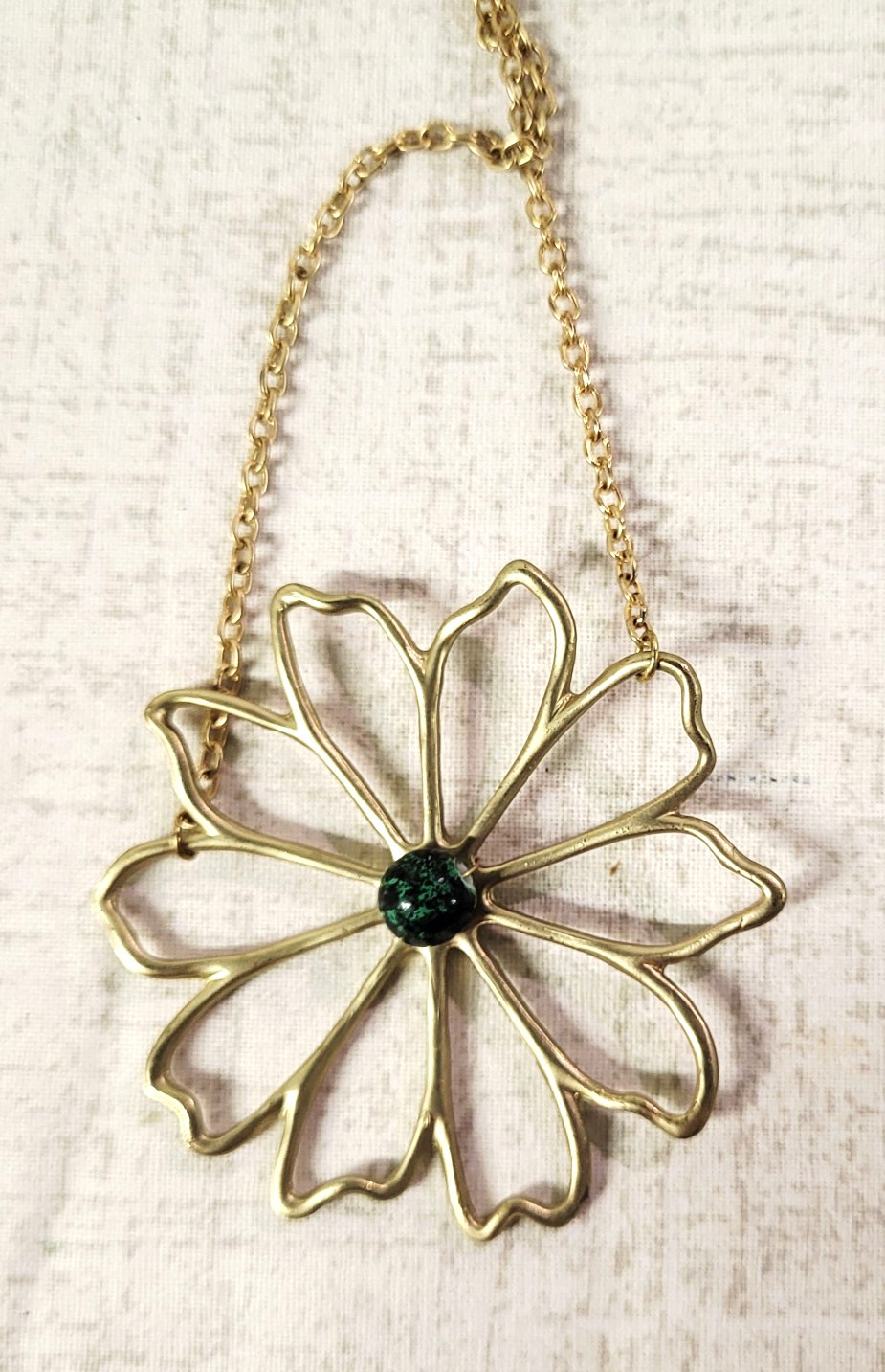 TOGO 9 ” Gold Plated Chain Necklace With Large Gold Flower Pendant Green Gem NEW