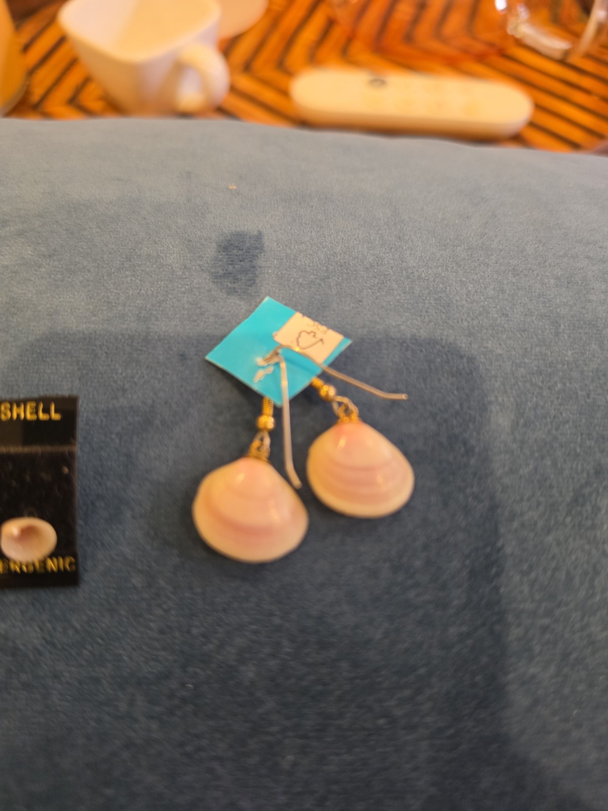 Vintage Natural Sea Shell Earrings Lot 2 Pairs Boho Coastal Dangle Stud Pearl