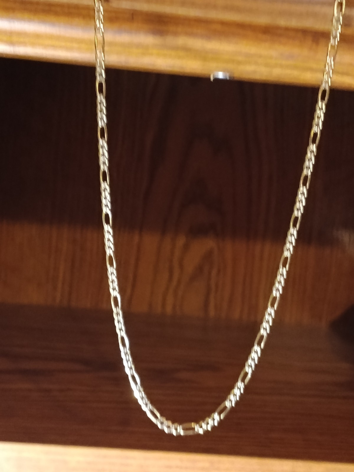 Gold Tone Metal Figaro Chain Necklace, No Main/Secondary Stone, 0 Gemstones