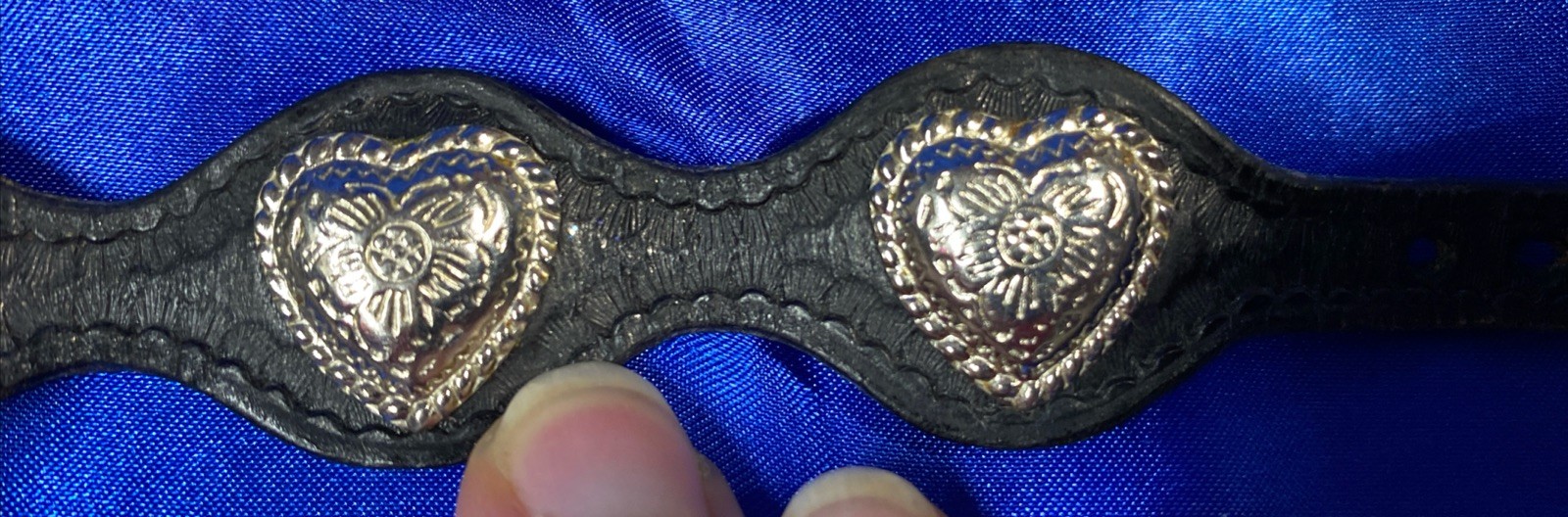 Western Womens Bracelet 9 1/2 x 1/2 in Leather Belted Cowboy And Silver Heart