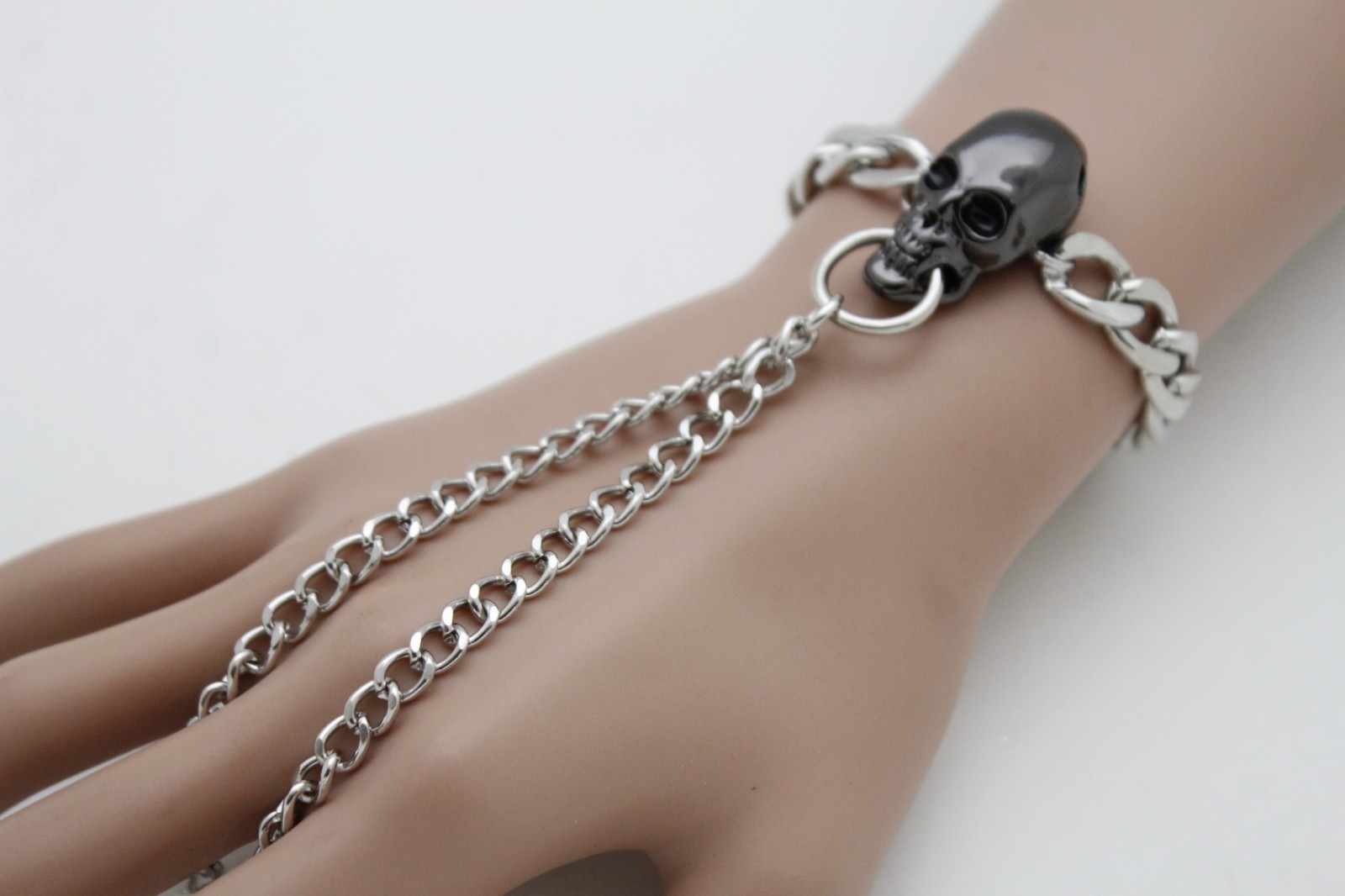 Hot Women Silver Metal Hand Chain Skull Bracelet Biker Punk Rock Fashion Jewelry