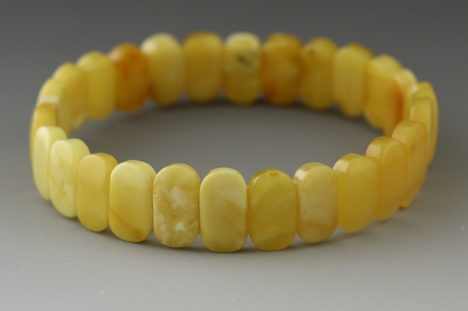 Genuine BALTIC AMBER Egg Yolk White Piece Stretch Unisex Bracelet 9.1g 210816-5