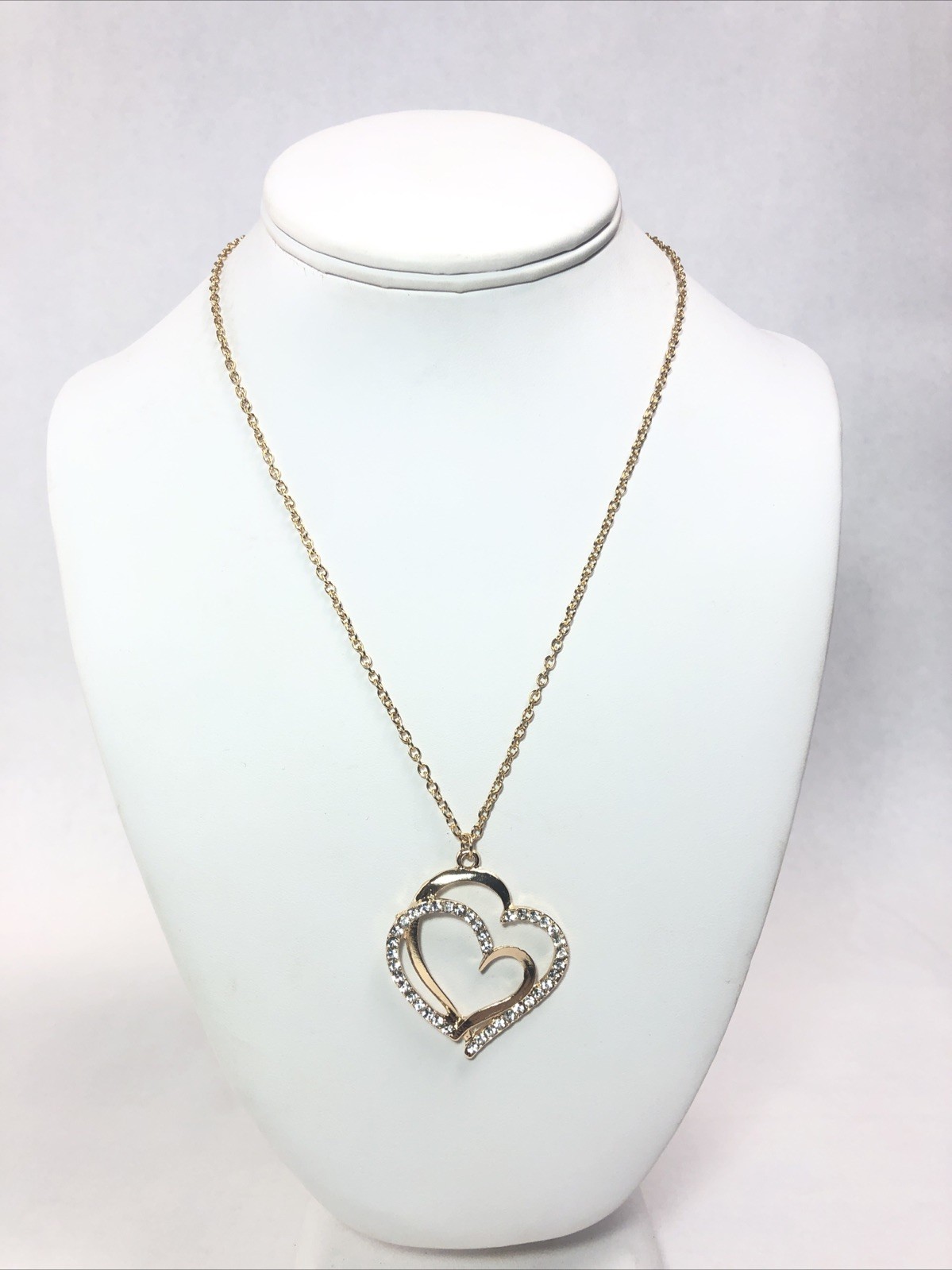 Women’s 18” Gold Tone Large Double Heart Charm Pendant Necklace W/ Crystals Gems