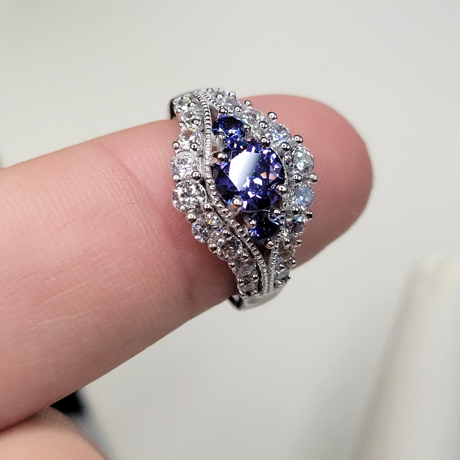 JTV Bella Luce BBJ-925 CZ Ring sz-8 Thailand Tanzanite sim 6g Sterling Silver