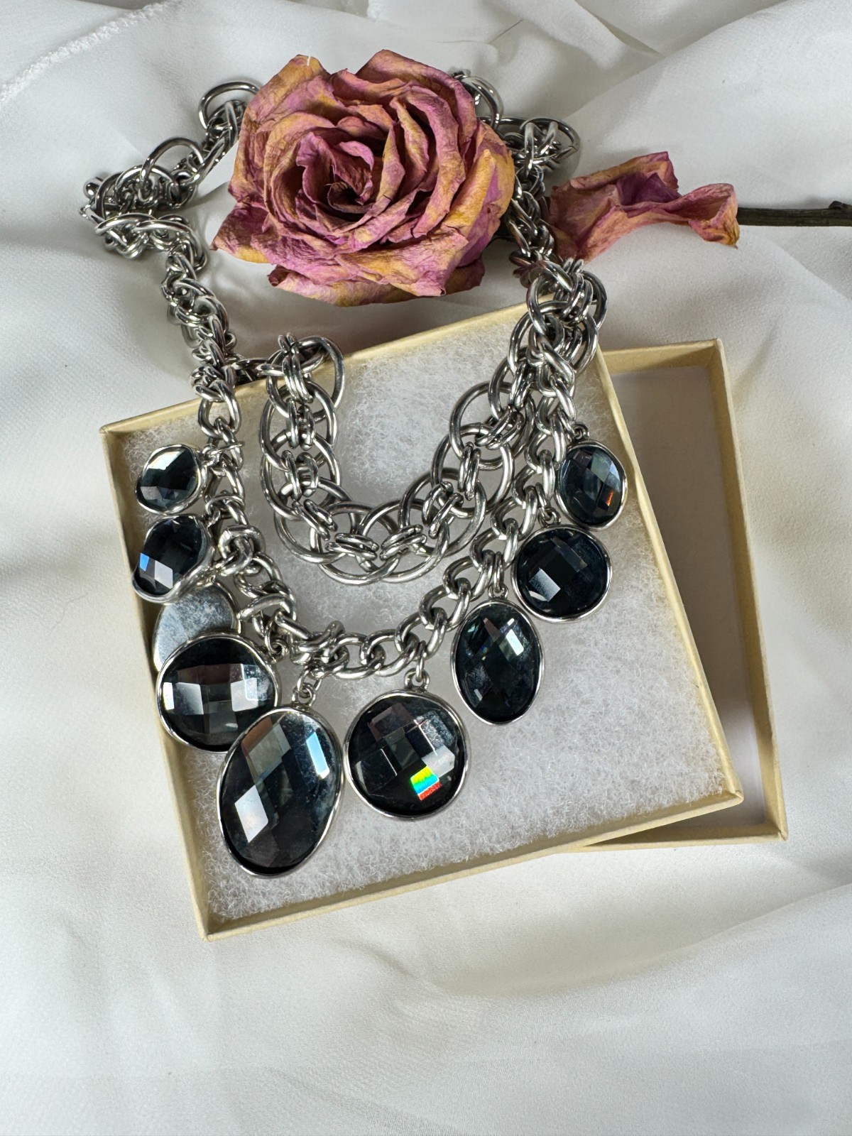 Chunky Silver Tone Chain Necklace Faceted Gray Glass Crystal Statement Bib Neckl