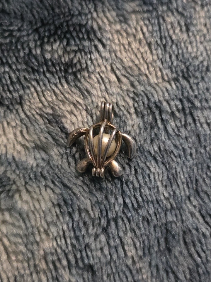 Turtle Sandy – Silver Plated – Locket Pearl Cage Pendant includes 6mm 7mm Pearl