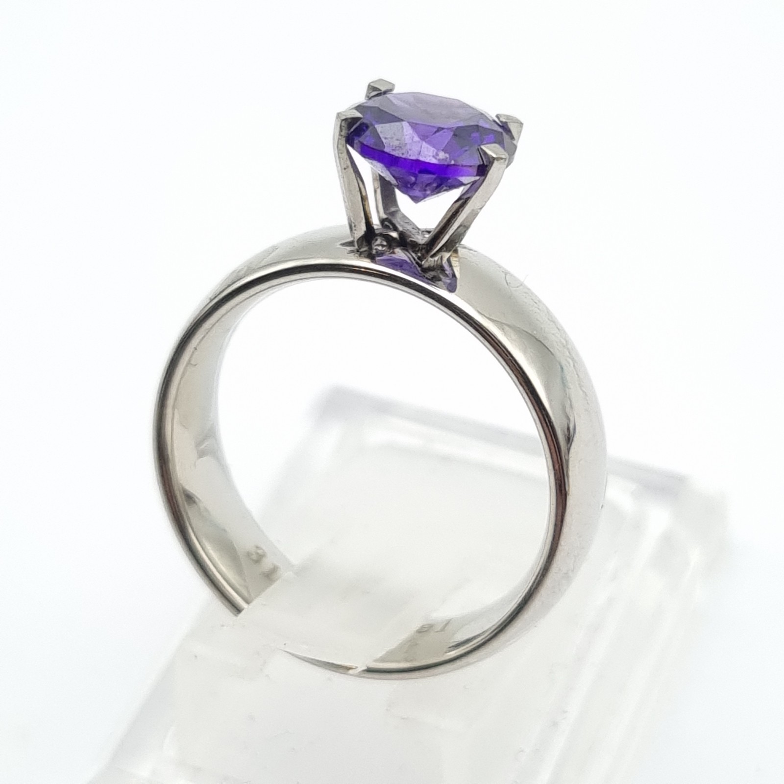 Solitaire Ring 316L Stainless Steel Purple Stone Size P