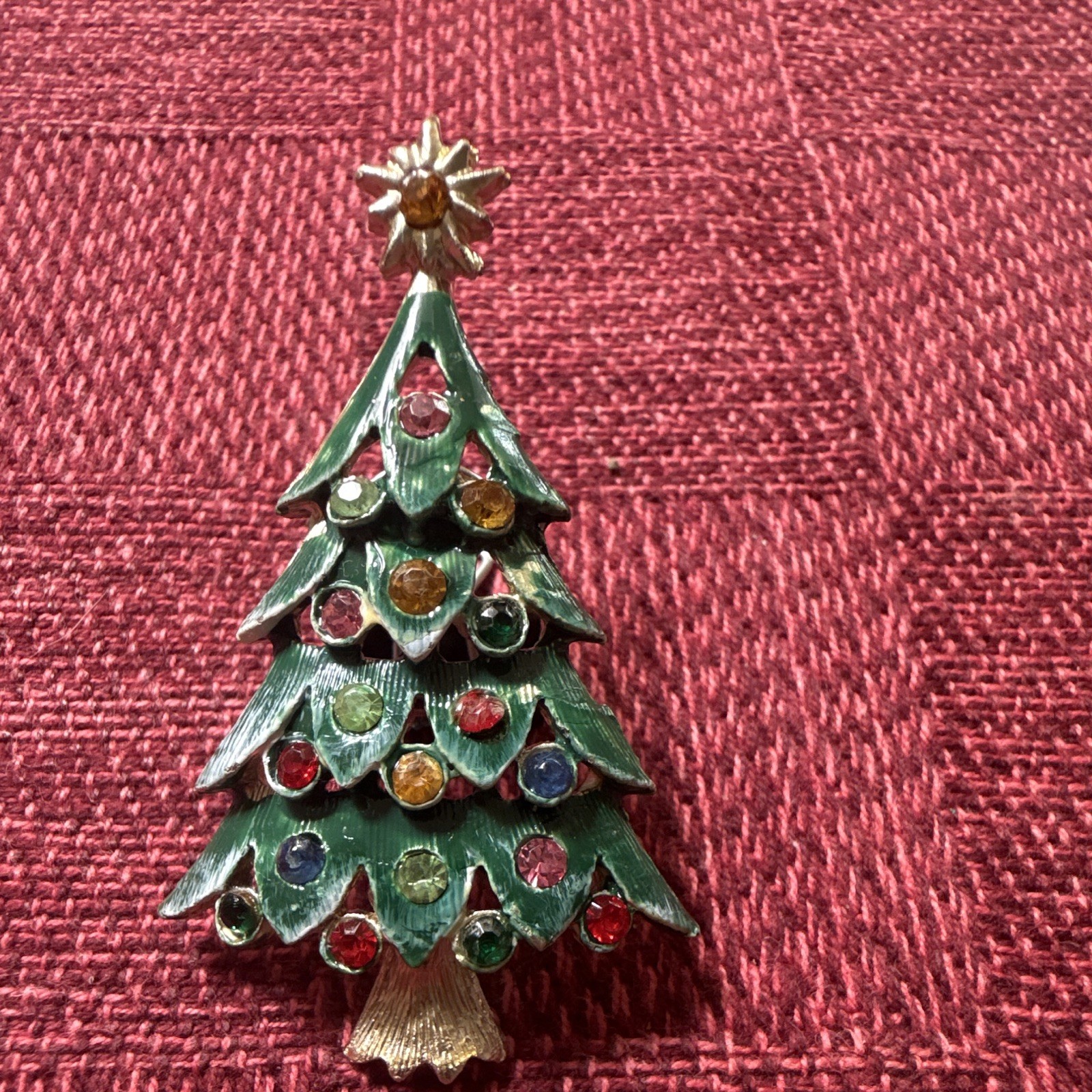 Vtg Christmas lot of 4 brooch pin gold tone enamelled metal multicolor green