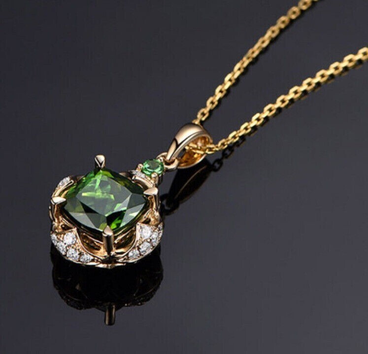 Cushion Cut Simulated Green Emerald Women’s Pendant Chain 14k Yellow Gold Plated