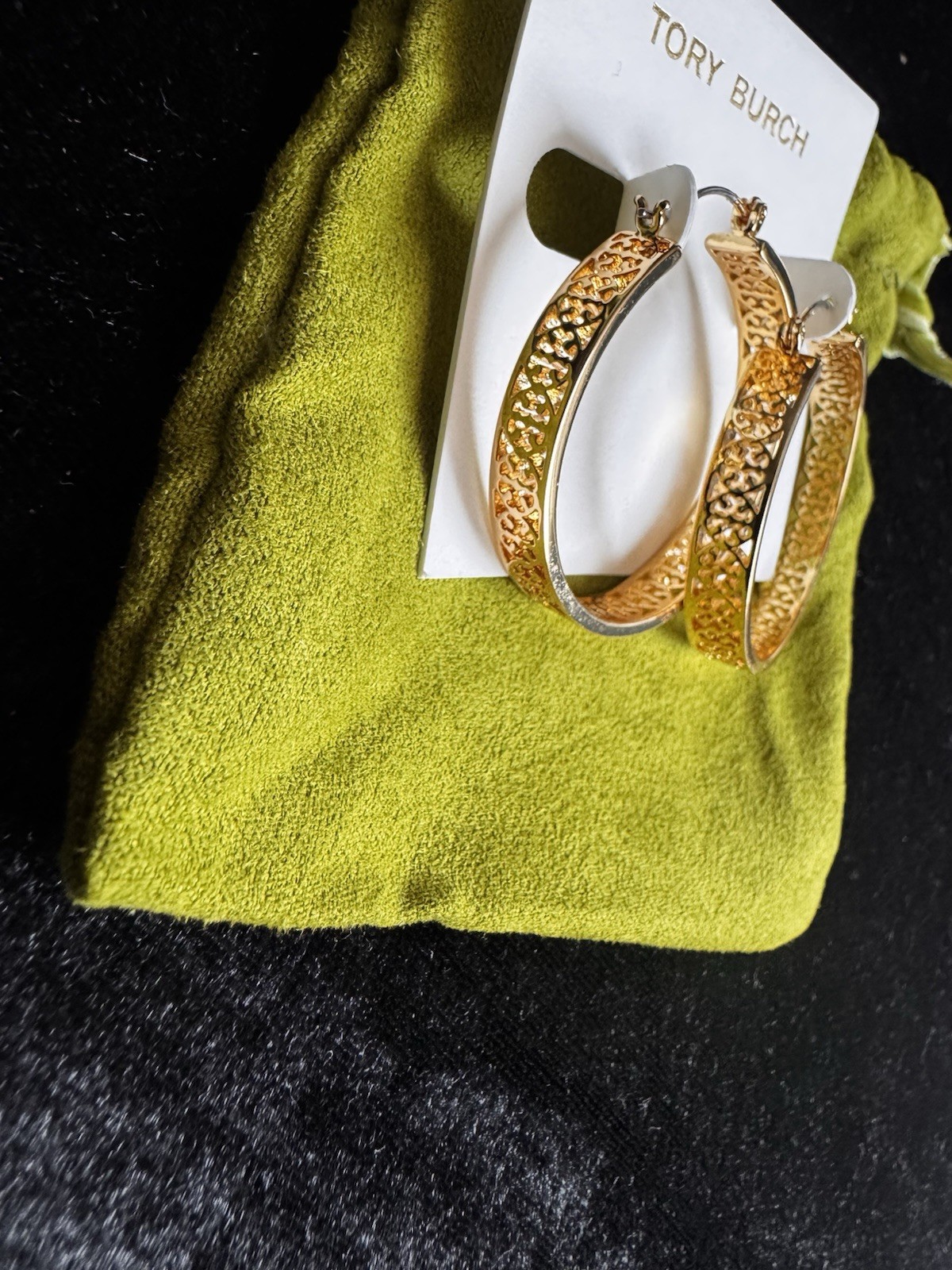 Tory Burch Gold Tone Patterned Hoop Earrings Large Logo Chic