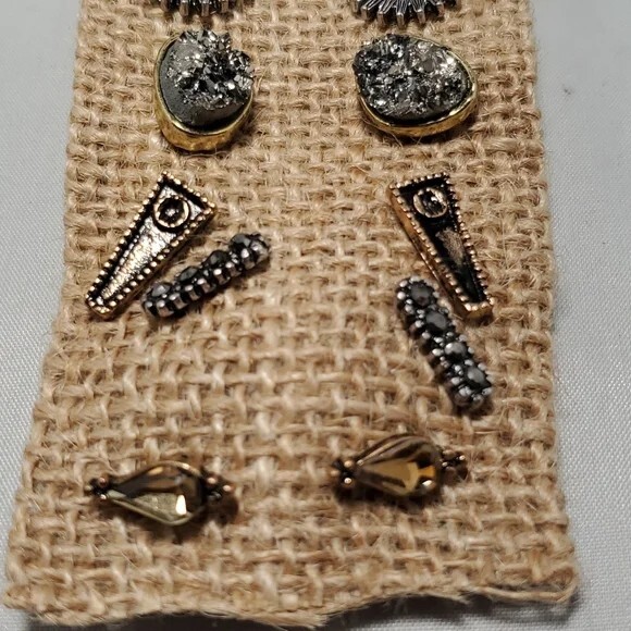 Gimmicks by Bke 5 pairs set of Pierced earrings NWT