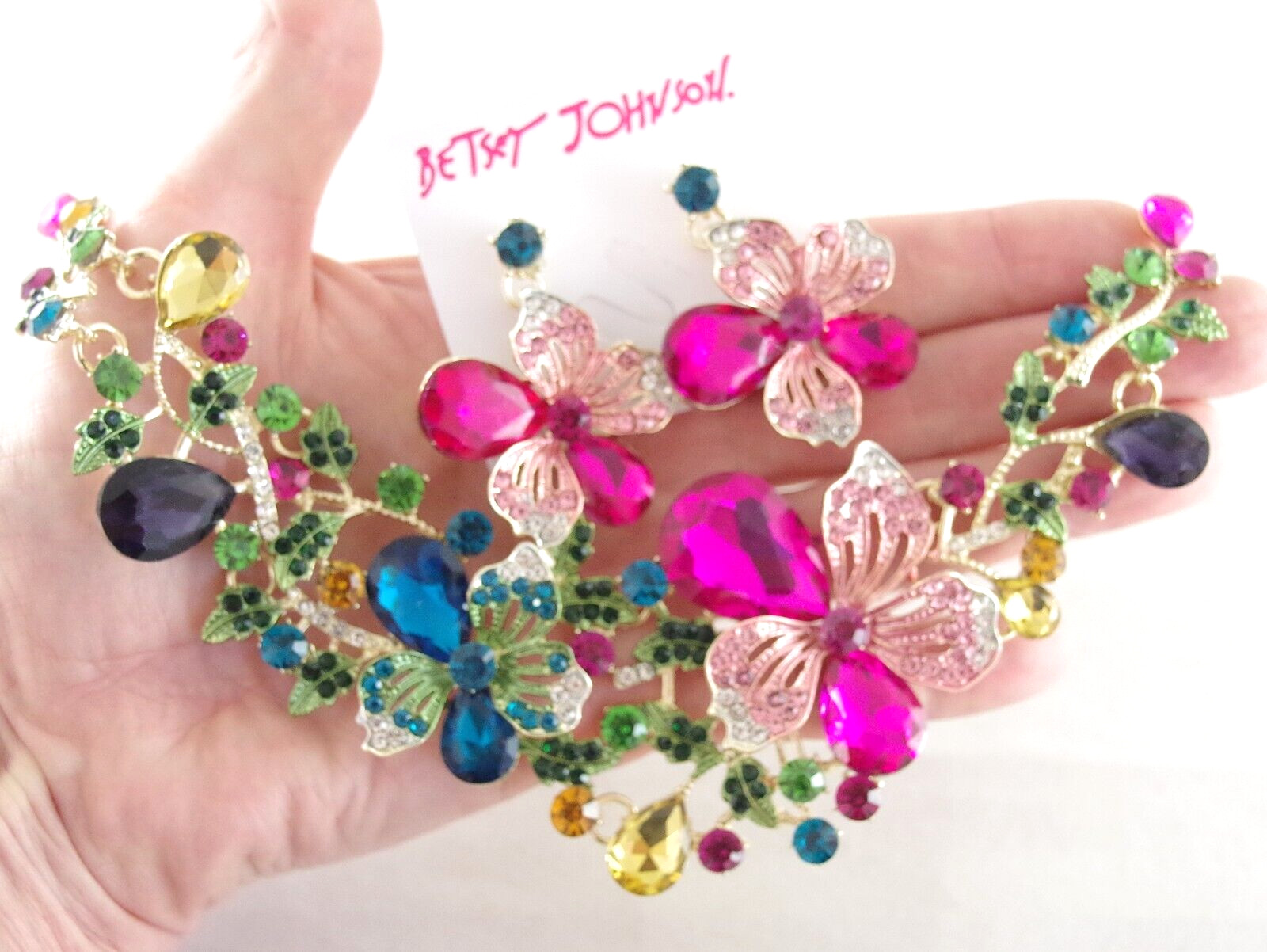 BETSEY JOHNSON MULTICOLOR CRYSTAL FLORAL NECKLACE FLOWER DROP DANGLE EARINGS SET
