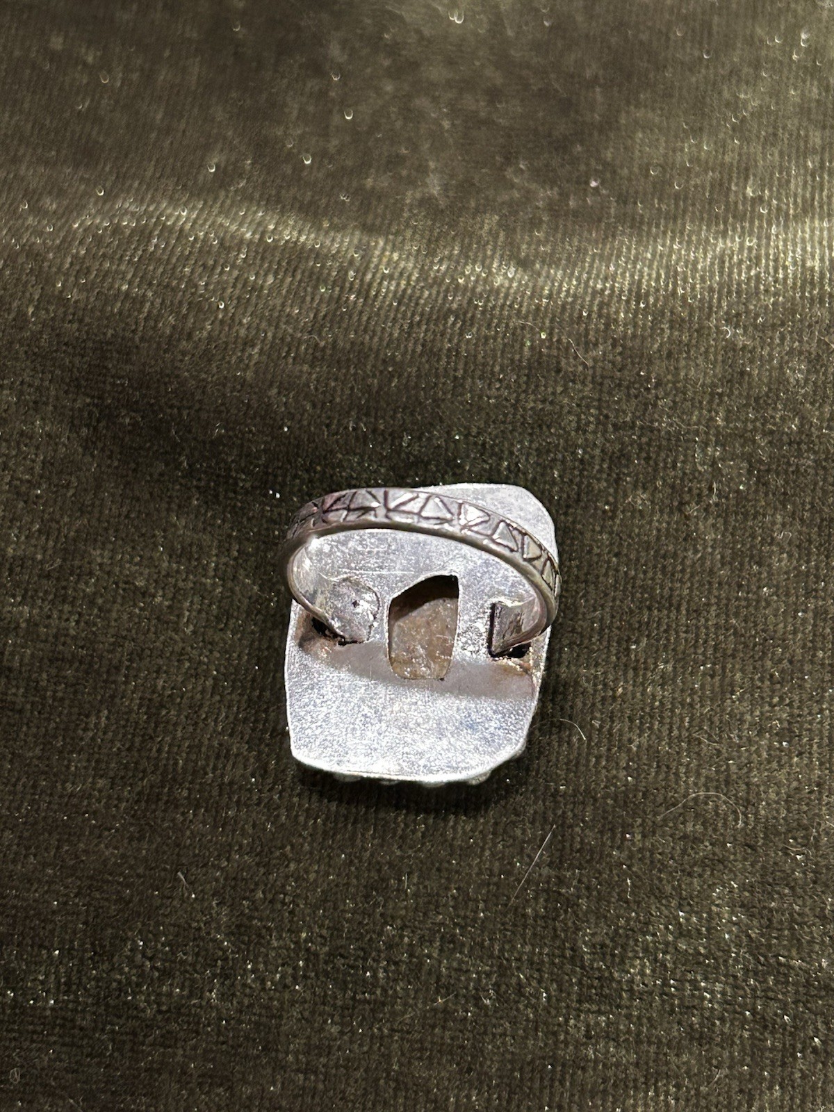 Silver Tone Rectangle Face Cocktail Ring w/ Beaded Border Band, Size 7