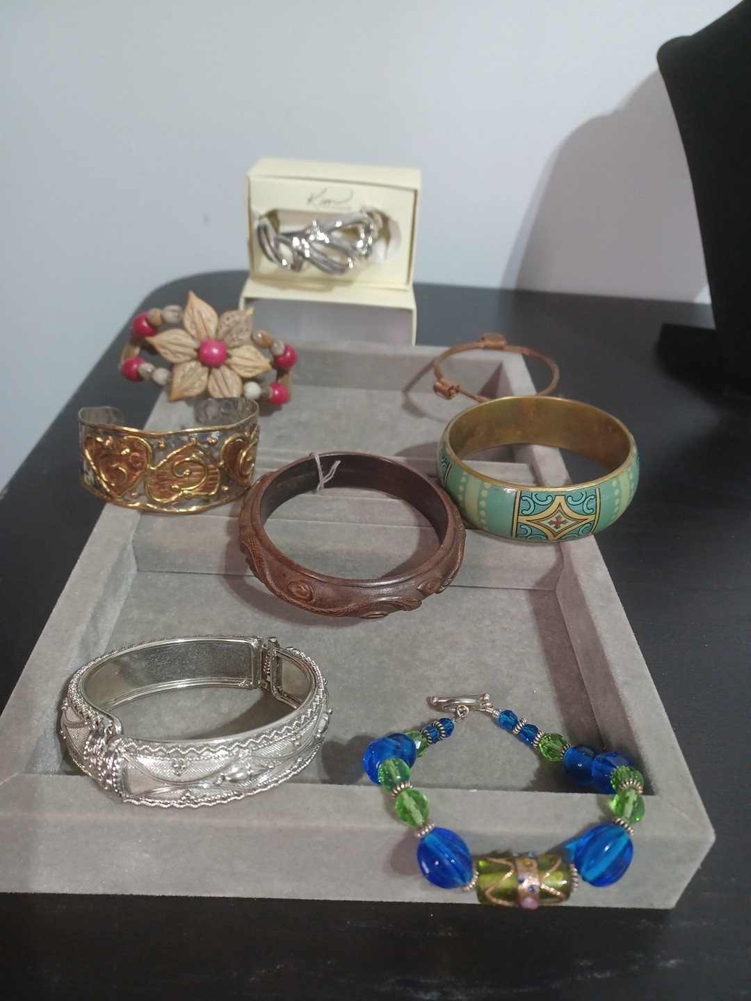 Lot Of 8 Bracelets Of Mixed Materials In Cuffs And Bangle Style