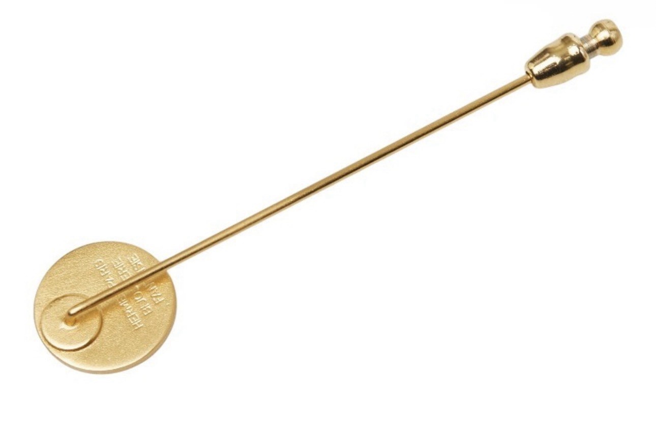 A64-1258 Hermes Gold Brooch