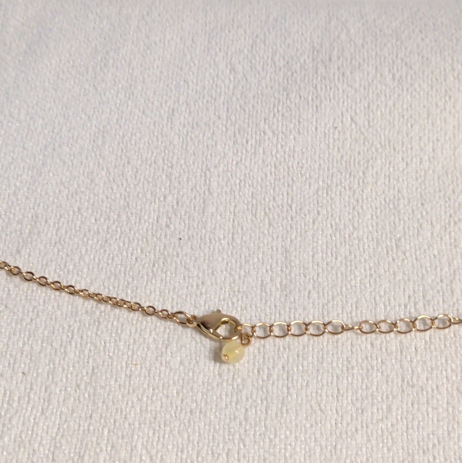 Gold Tone Metal Cable Chain Necklace Pearl & Crystal Charm Pendant Adjustable