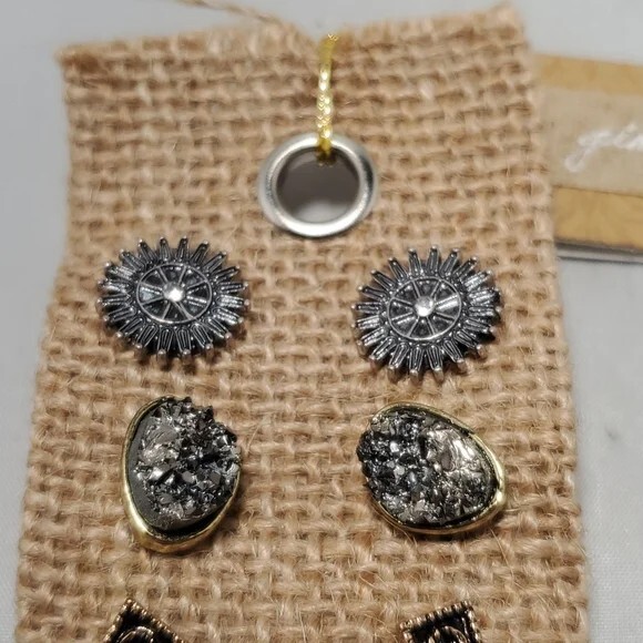 Gimmicks by Bke 5 pairs set of Pierced earrings NWT